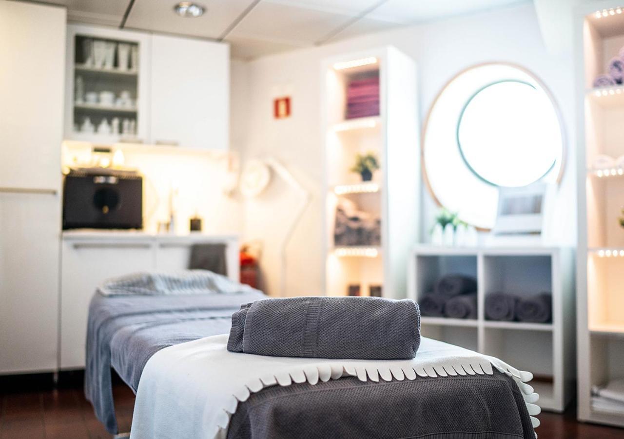 Hotel Viking Line Ferry Gabriella - One-Way Journey From Stockholm To Helsinki Exterior foto