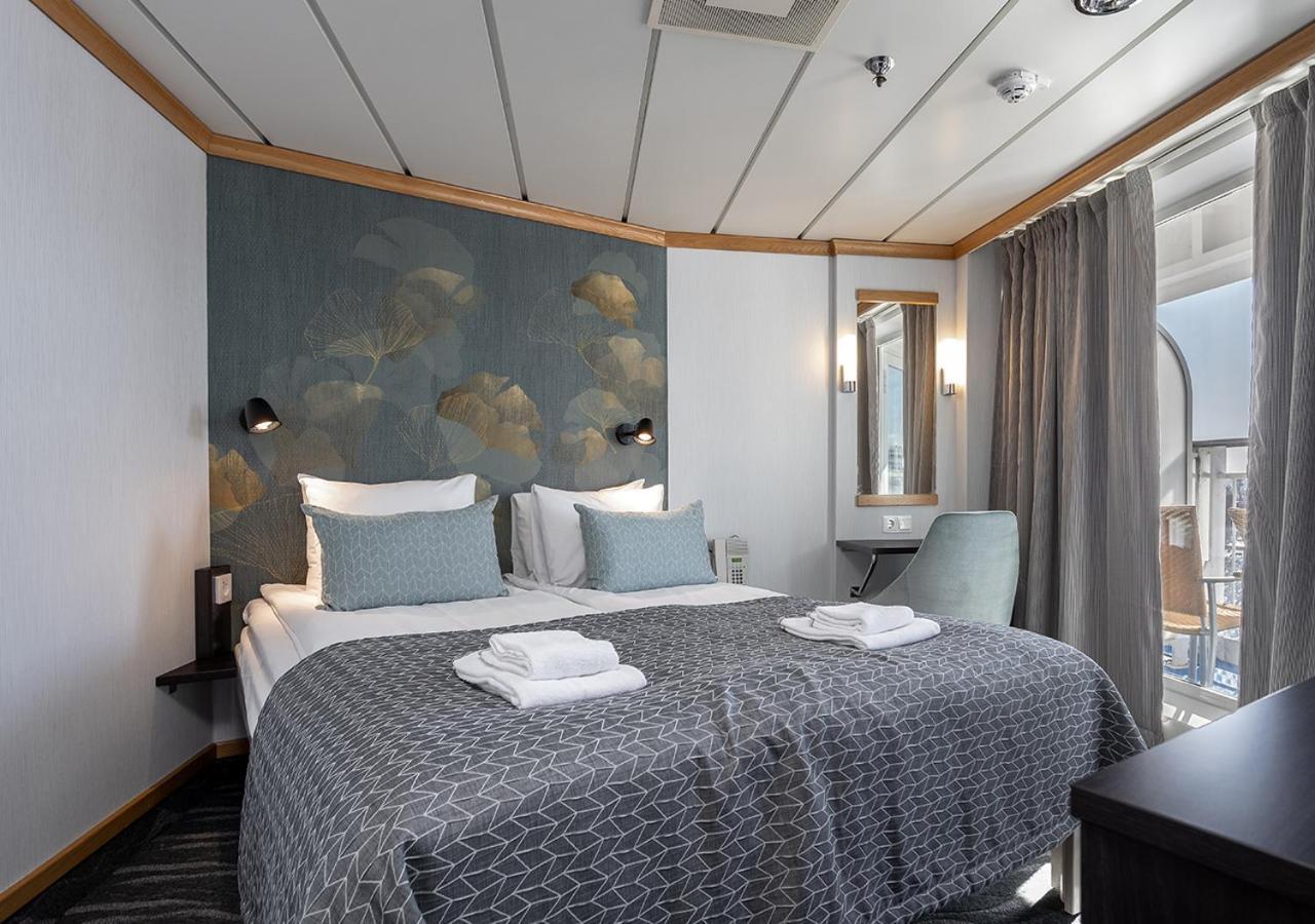 Hotel Viking Line Ferry Gabriella - One-Way Journey From Stockholm To Helsinki Exterior foto